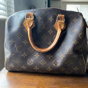 Louis Vuitton monogram speedy 25
